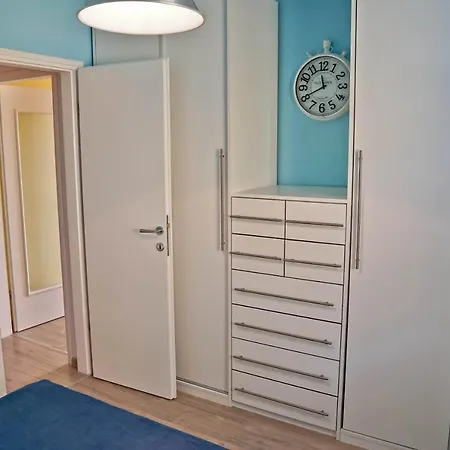 Josephine Apartment *